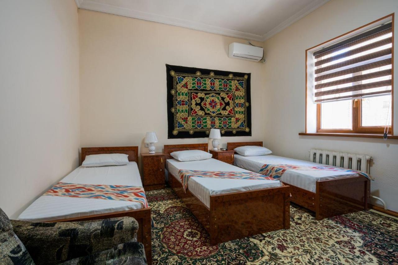 Nurobod Guesthouse Бухара Екстериор снимка