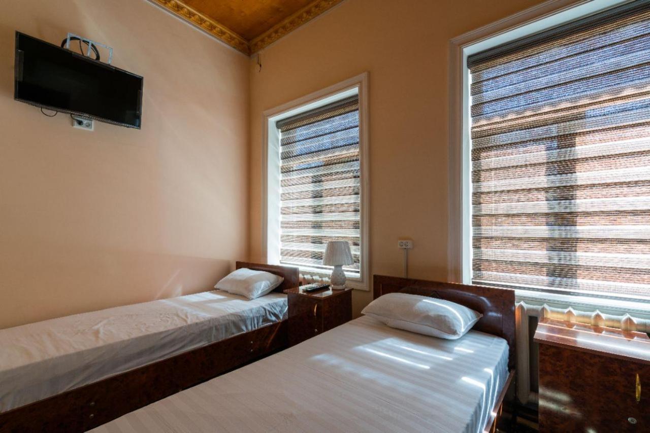 Nurobod Guesthouse Бухара Екстериор снимка